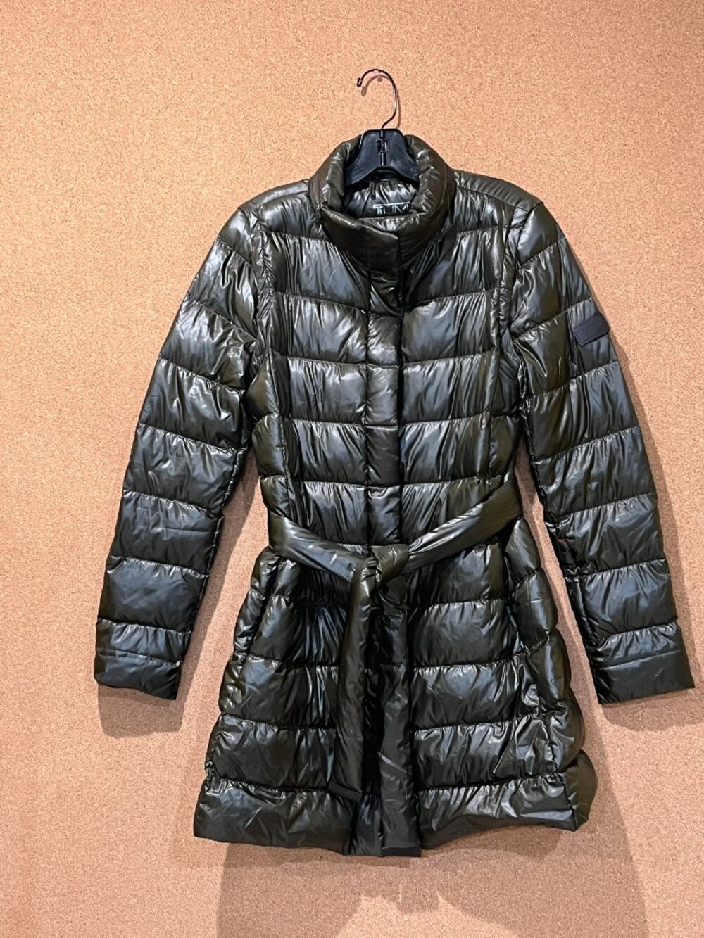 Tumi PAX Women's Puffer Coat Size Small